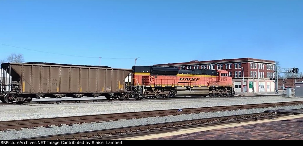 BNSF coal train DPU